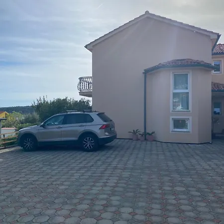 M&a With Sea View Apartament