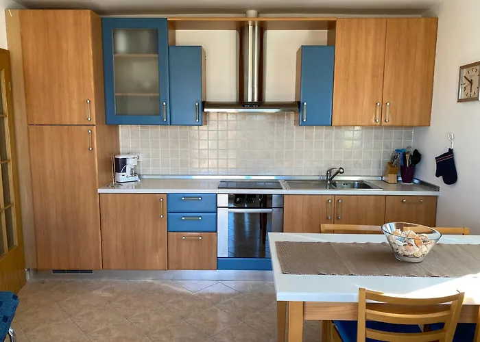 Apartment M&a With Sea View *